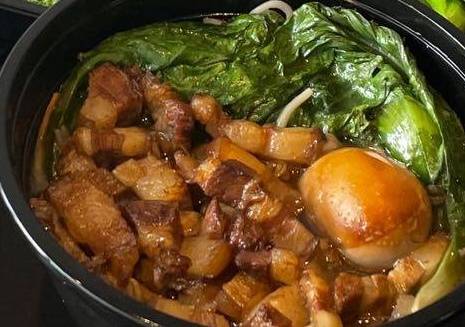 Taiwanese Braised Pork 卤肉米线